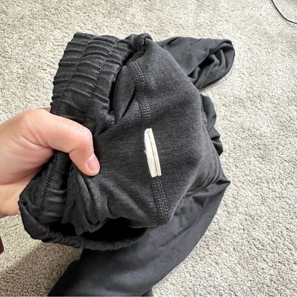 Vuori Men’s Ponto Performance Jogger Pants Pull On in Charcoal Heather S - Picture 10 of 16